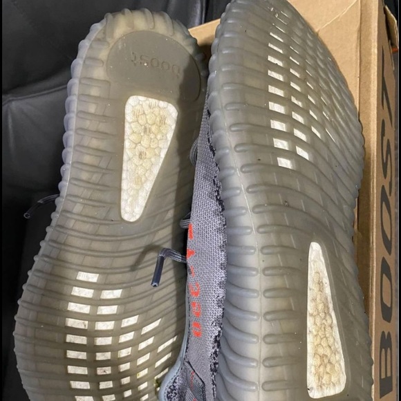 Yeezy belugas 2.0 - Picture 3 of 4
